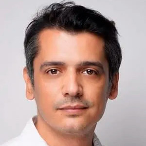 Осман Акджа - актер сериала сыгравший Сердар