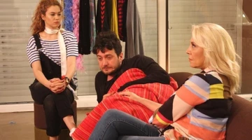 Кадр из Любовь напрокат 1 сезон 42 серия