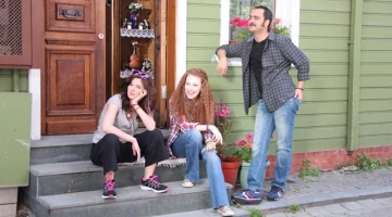 Кадр из Любовь напрокат 1 сезон 1 серия